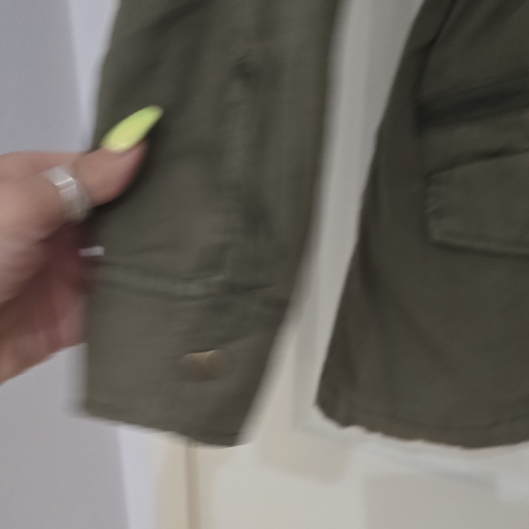 Chic Olive Utility Jacket Size Xs But Adjustable Waist Can Fit S - Picture 3 of 9